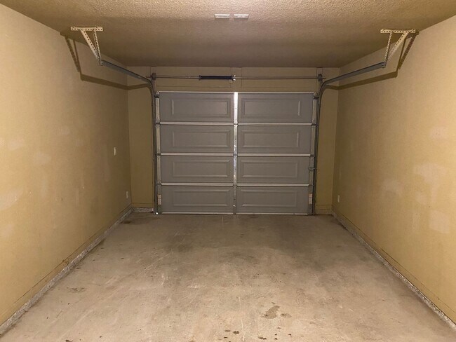 Building Photo - 2501 Cody Poe Rd