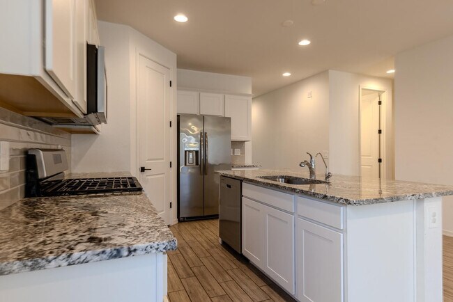 Building Photo - 11248 E Unger Ave