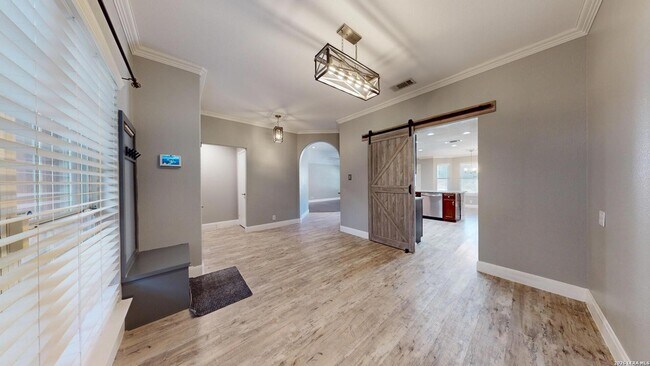 Building Photo - 1009 Crimson Cove Dr