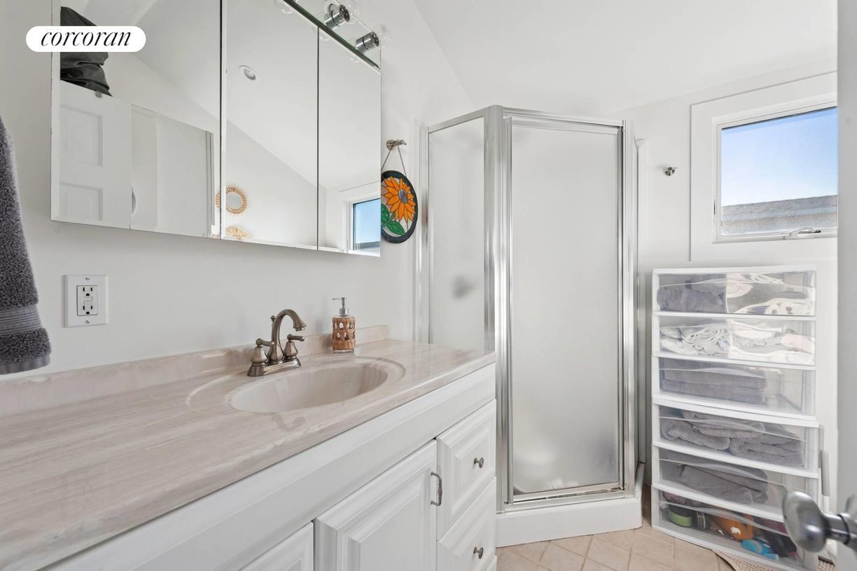 Building Photo - 100 Deforest Rd