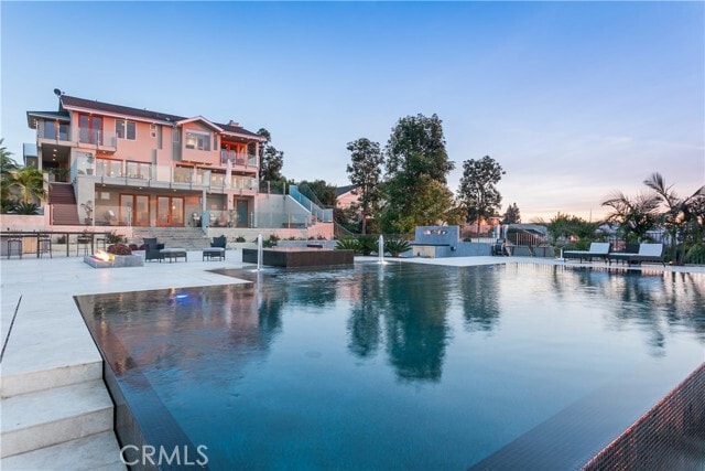 Building Photo - 19631 Crestknoll Dr