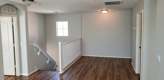Building Photo - Stunning Estates at the Spectrum!