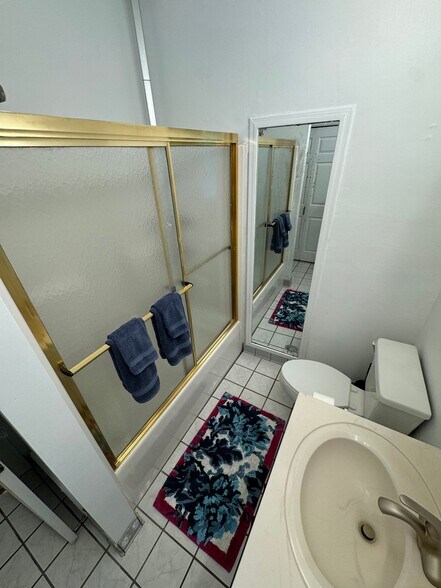 Building Photo - 1710 Ohio Ave