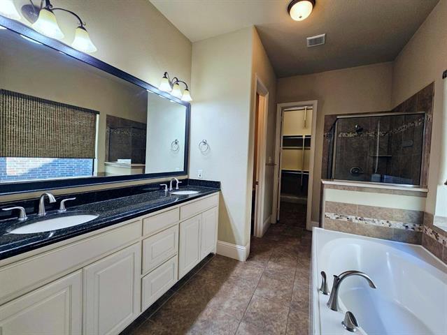 Building Photo - 7047 Comal Dr
