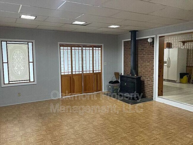 Building Photo - 291 Channing Dr