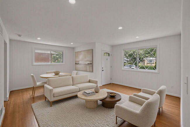 Building Photo - Rare Garage and Steps to Metro 4br  2ba