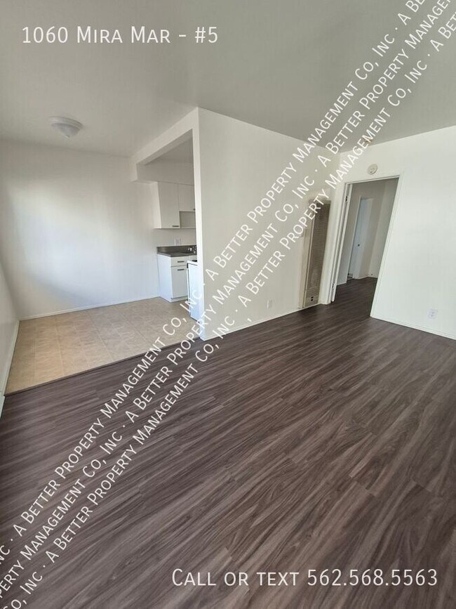 Building Photo - 1060 Mira Mar Ave