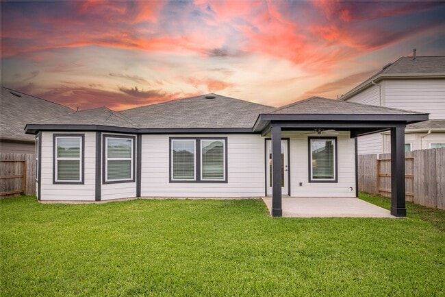 Building Photo - 5810 Sunkissed Dr