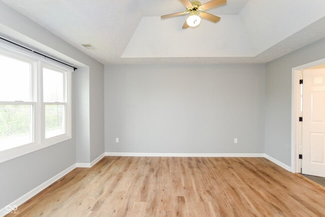 Building Photo - 241 E Fall Creek Pkwy S Dr