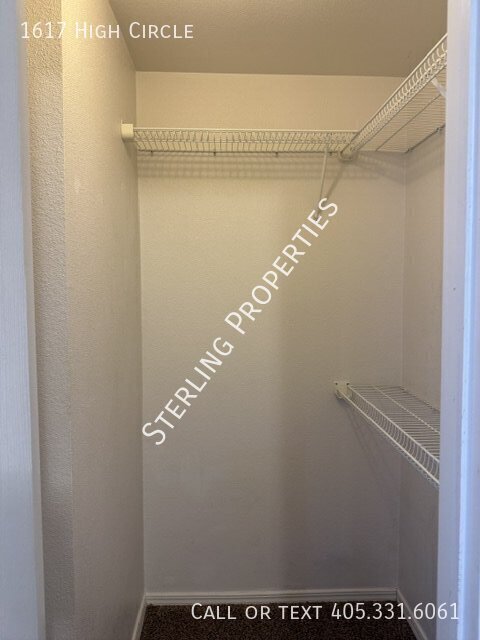 Building Photo - 1617 High Cir