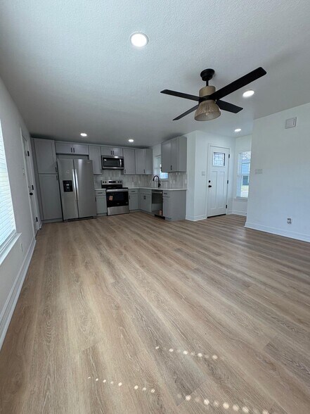 Building Photo - 1207 2nd Ave N