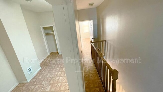 Building Photo - 317 S Mount St