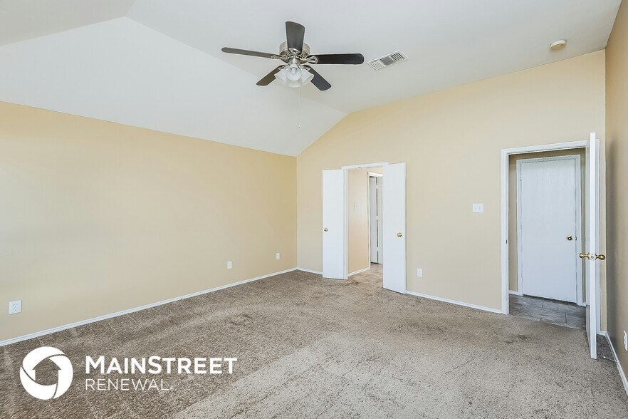 Building Photo - 2309 Eden Green Dr