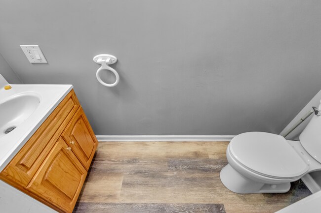 Building Photo - 147 N 10th St