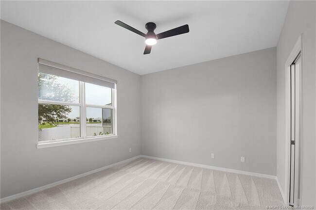 Building Photo - 10214 SW Captiva Dr