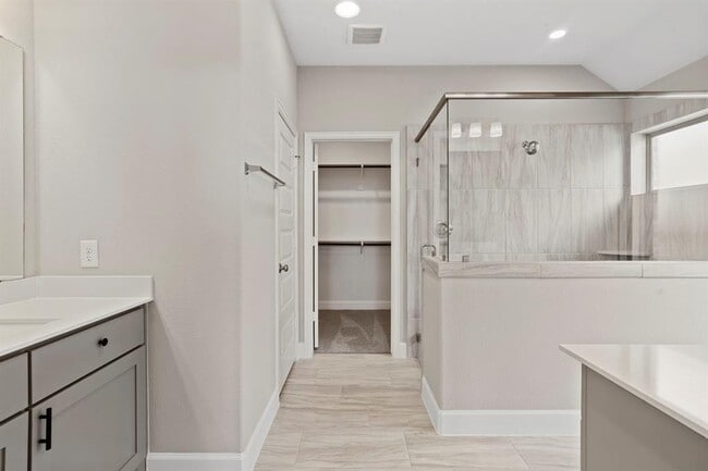 Building Photo - 27122 Butterfly Mint Ln