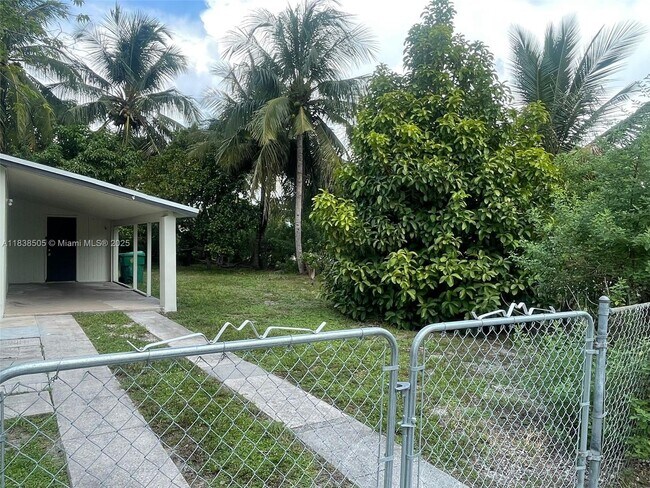 Building Photo - 891 NW 33rd Terrace