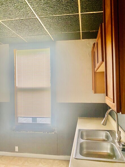 Building Photo - 336 Christian Ave