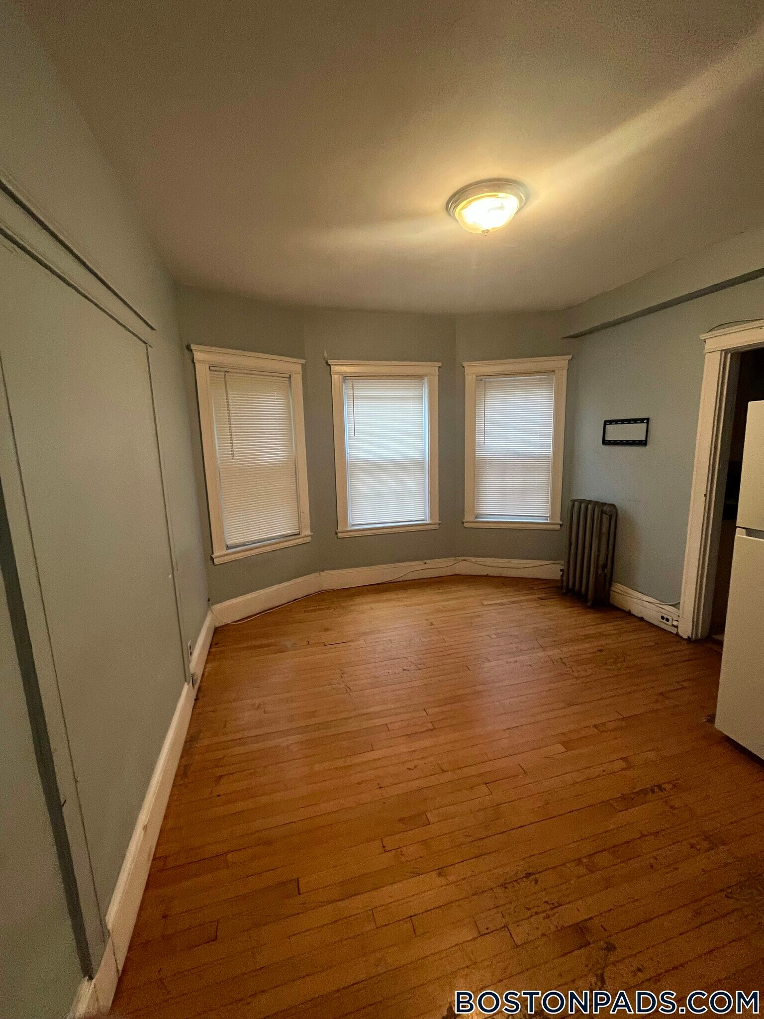 Building Photo - 154 Magazine St