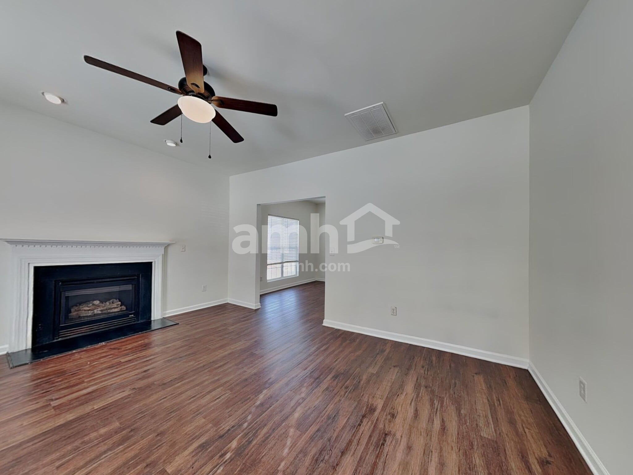 Building Photo - 547 Rockbridge Dr