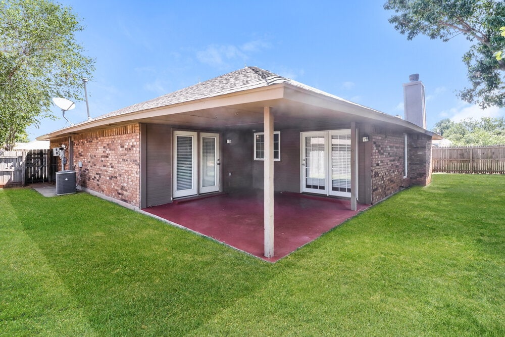 Building Photo - 8117 Turtle Dove Dr