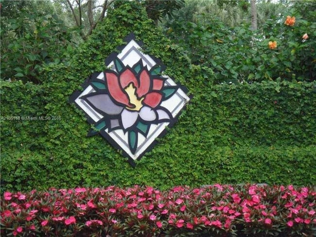 Building Photo - 9000 Jacaranda Ln