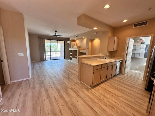 Building Photo - 9253 N Firebrick Dr