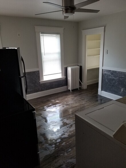 Building Photo - 365 Prospect Ave