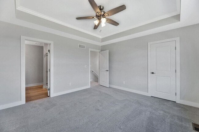 Building Photo - Spacious 3-Bed Home in Maize Schools – Roo...