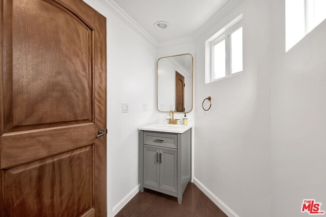 Building Photo - 2124 Reservoir St