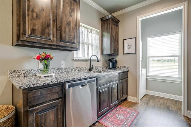 Building Photo - 2708 James Rd