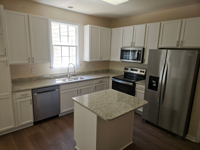 Building Photo - 5601 Picnic Rock Ln