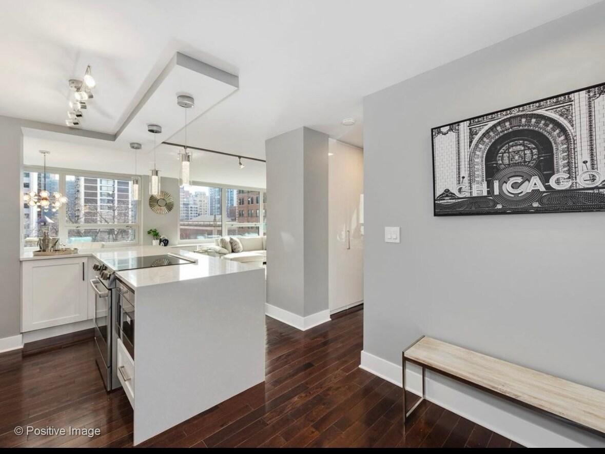 Building Photo - 88 W Schiller St