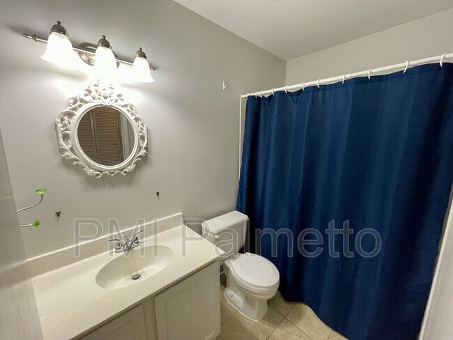 Building Photo - 229 Windsor Point Rd