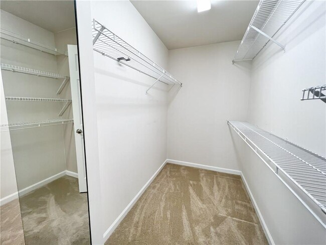 Building Photo - 1670 Laleiah Dr