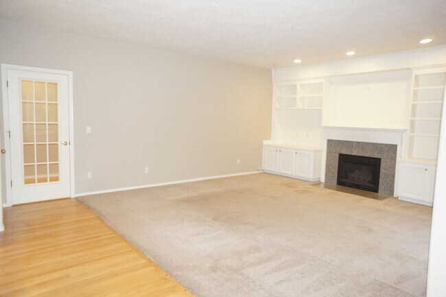 Building Photo - NW Portland Forest Heights Beauty. Flat backyard!