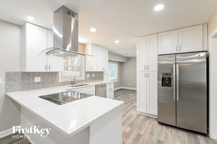 Building Photo - 946 Hargett Ct