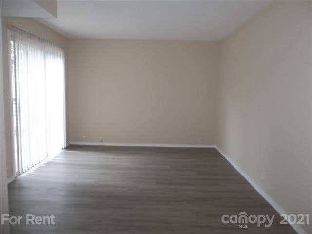 Building Photo - 7003 Stonington Ln