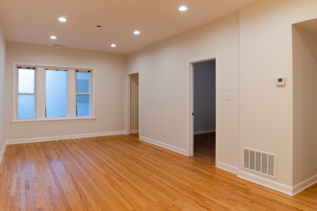 Building Photo - 3224 N Keating Ave