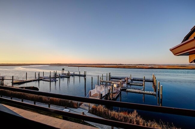 Building Photo - 12 Genoa Ct