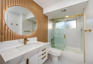 Building Photo - 8415 SW 107th Ave