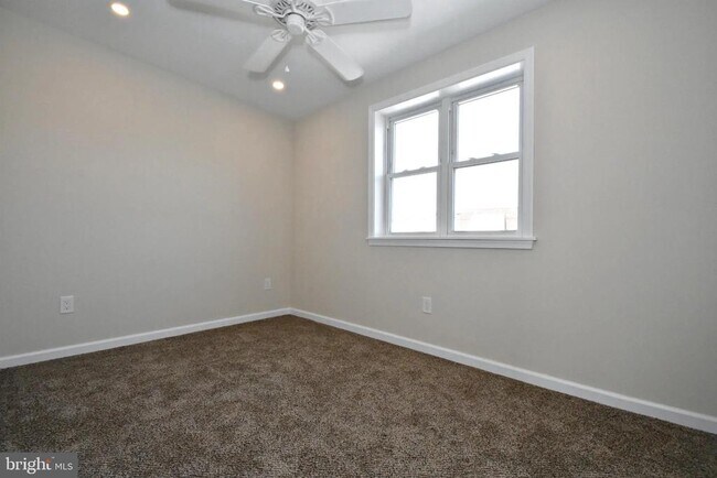 Building Photo - 3554 Miller St