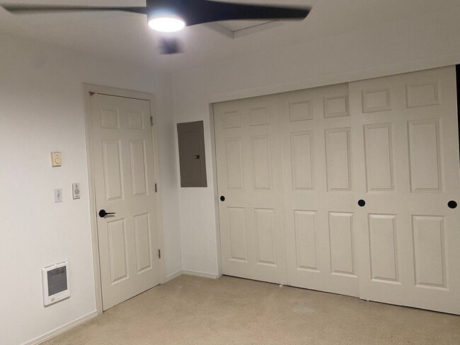 Building Photo - Location Location Location ~2 Bedroom 2.5 bath near OSU!