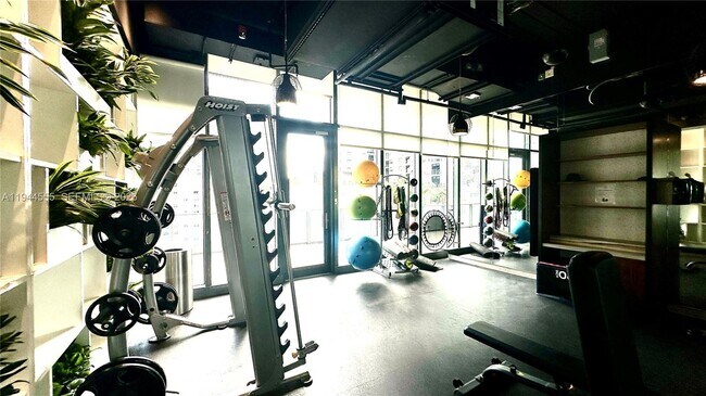 Building Photo - 55 SW 9th St