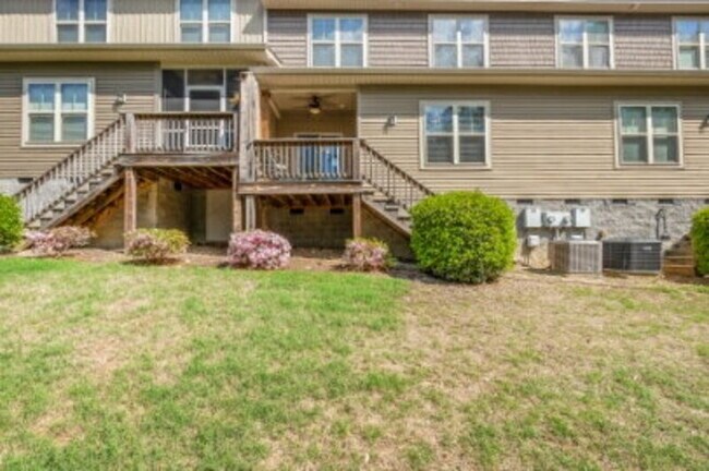 Building Photo - 116 Cypress Cir
