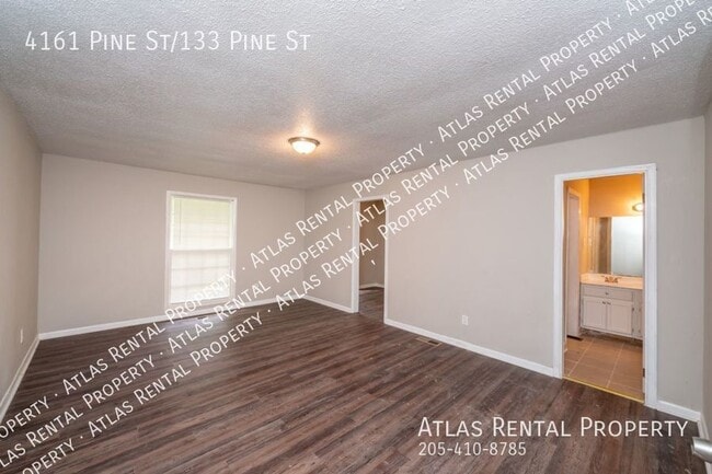 Building Photo - 4161 Pine St