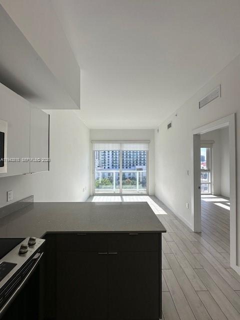 Building Photo - 321 NE 26th St