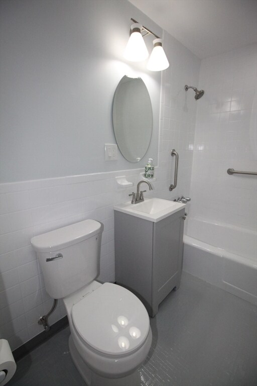 Building Photo - 34 Hamilton Rd