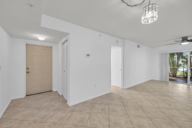 Building Photo - 242 Village Blvd