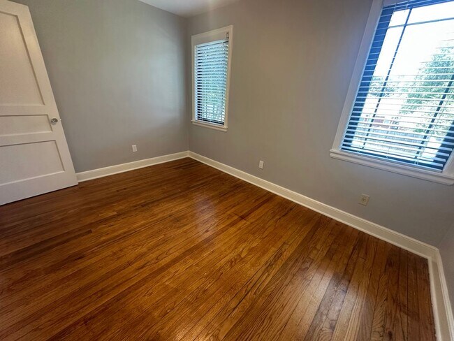 Building Photo - 159 St Agnes Dr